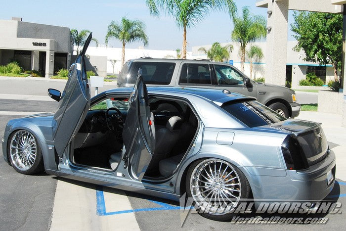 Rear Vertical doors kit compatible Chrysler 300 2004-2010