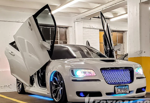 Chrysler 300 Lambo Doors By Vertical Doors, Inc