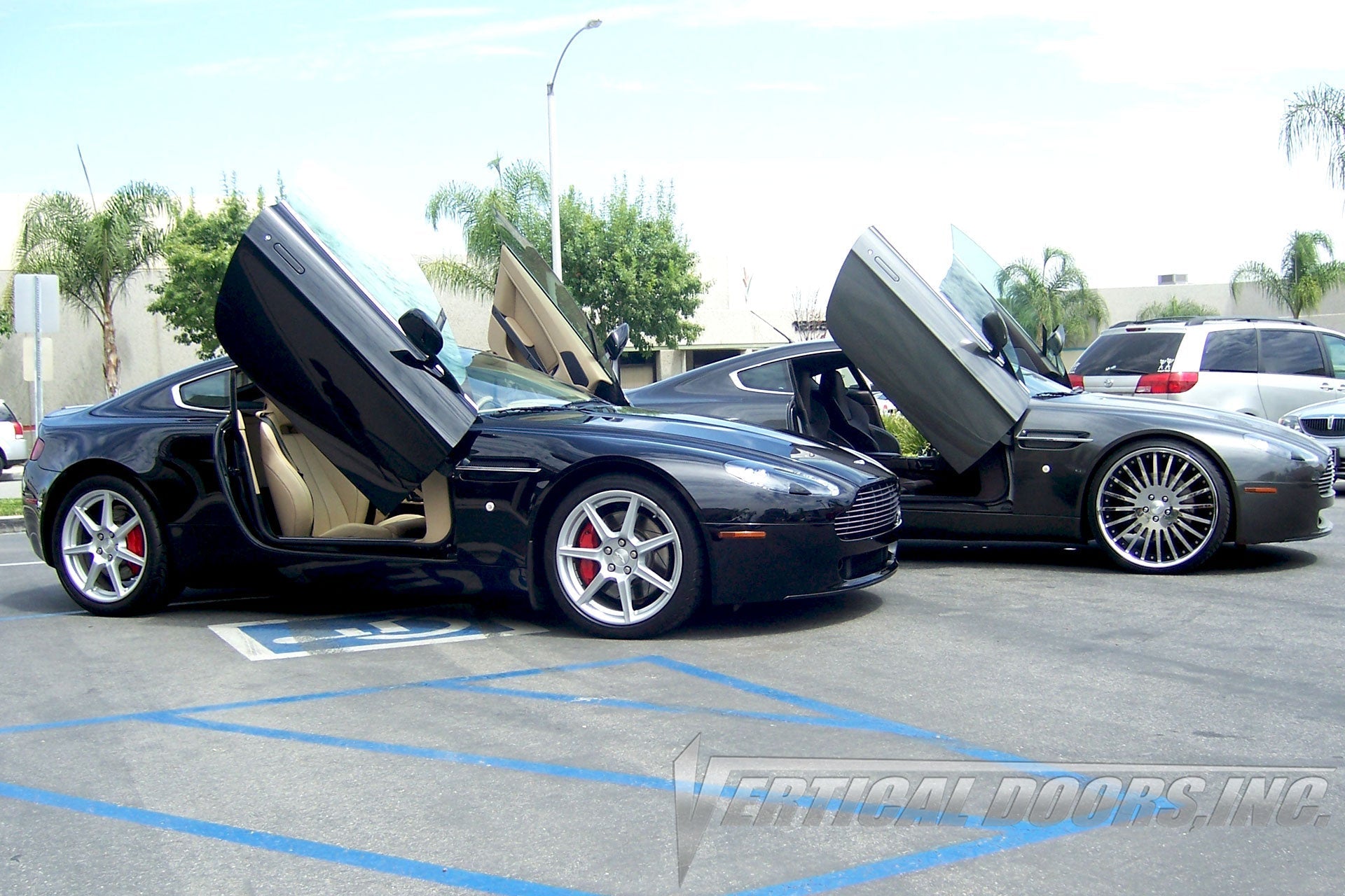 Vertical doors kit compatible Aston Martin Vantage 2006-2018