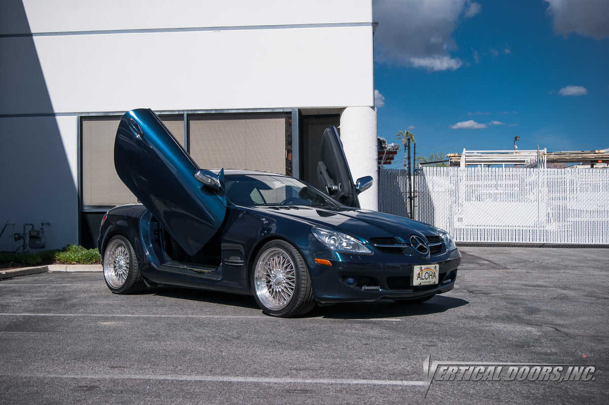 Vertical Doors Inc conversion kit for 2005–2010 Mercedes-Benz SLK - image 1