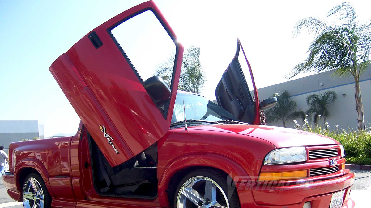 Vertical Doors Inc conversion kit for 1994–2004 Chevrolet S10 - image 1
