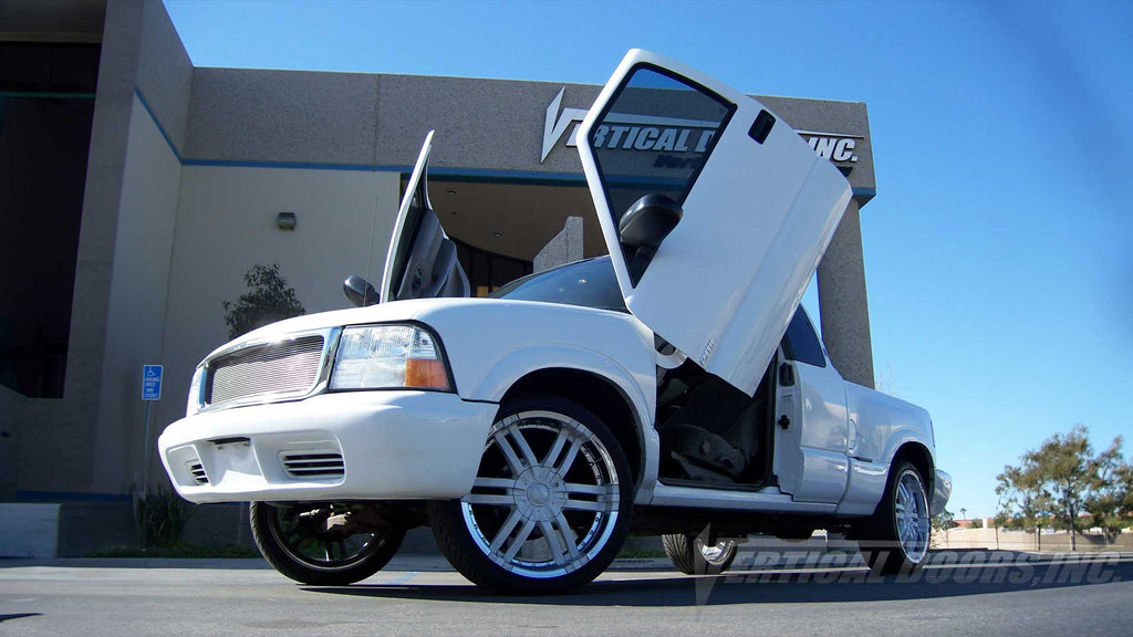 Vertical Doors Inc conversion kit for 1994–2004 GMC Sonoma - image 4